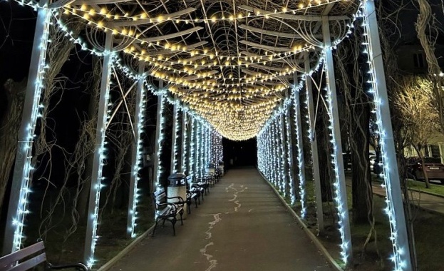 В Бургас романтичните места станаха с едно повече Градът вече