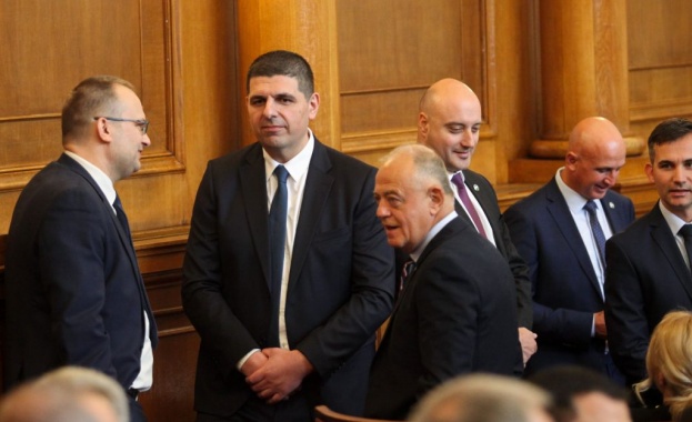 Ден преди крайния срок за подаване на документи за регистрация