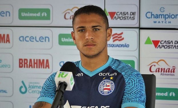 22 годишният нападател Кайо Видал вече пътува към България Според медиите