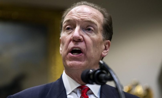 Президентът на Световната банка Дейвид Малпас анонсира предсрочното си оттегляне