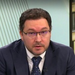 Даниел Митов: ПП-ДБ търси кризисен PR, за да излезе от темата с пуделите, пачките и митниците