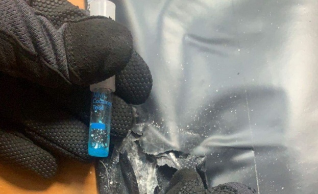 Столични полицаи намериха и иззеха 2 5 кг фентанил 1025 топчета