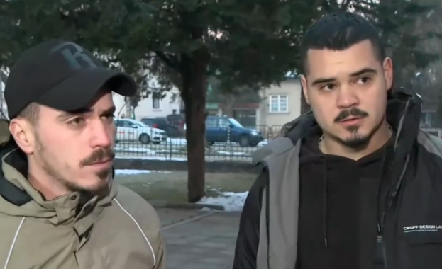 Двама непознати с маски нанесли побой на осмокласник Това твърди