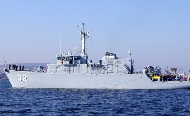 По време на тактическо учение екипажът на минен ловец Цибър