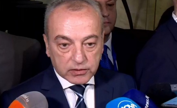 Не мисля че едно такова решение на ЦИК за сумарното