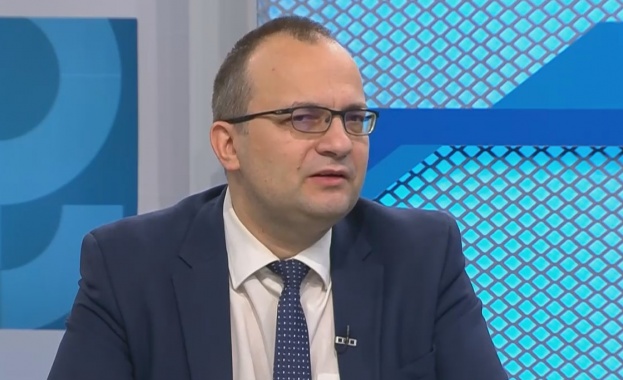 Мартин Димитров: Законопроектът за прекратяване на концесията на „Лукойл“ е минал през икономическата комисия