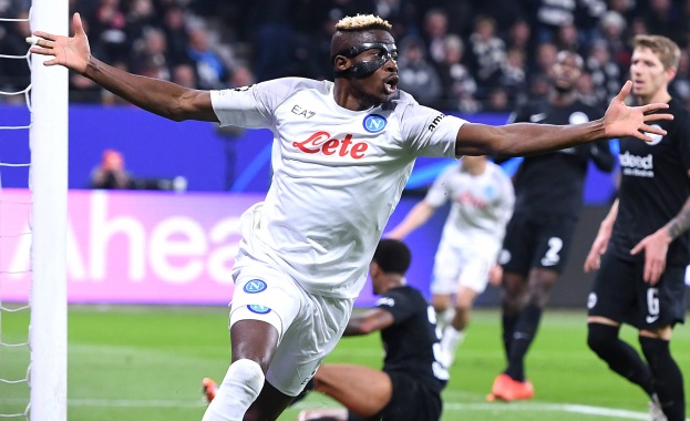 Отборът на Наполи пренесе добрата си форма от Серия А