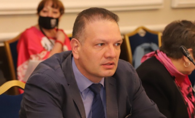 Това е продължение на стремежа на някои партии да обезсмислят