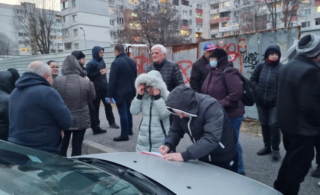 БСП Връбница подкрепи протест на граждани в Обеля 1 срещу