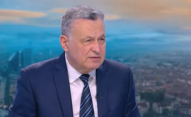 Украйна не отхвърля възможност да се проведат мирни преговори за