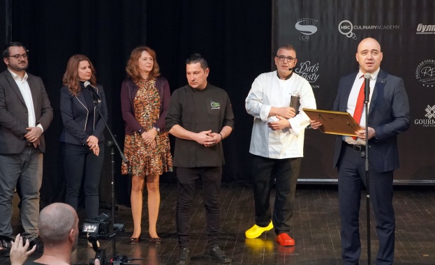 Министър Илин Димитров откри Първия национален форум за модерна кухня