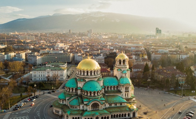 България със спад в привлекателността си за офшорни услуги според
