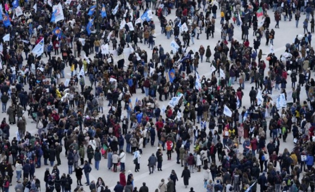 Десета поредна събота се проведоха мащабни протести в Израел Хиляди