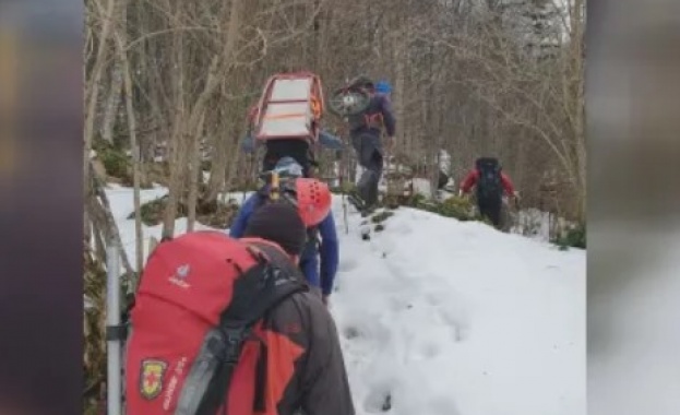 Акция по спасяването и транспортирането на алпинист със счупен крак