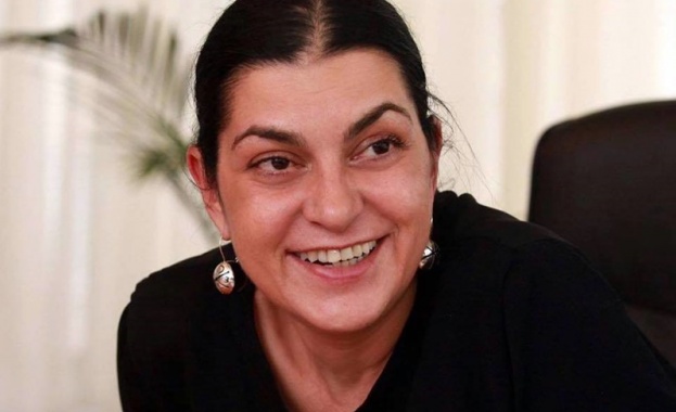 Велислава Кръстева напуска поста си в Народния театър За това