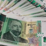 Приближаващото членство в еврозоната доведе до двуцифрения ръст на банковите спестявания на българите през юли