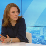 Ива Митева: Мястото на председателя на НС не е в „домовата книга“