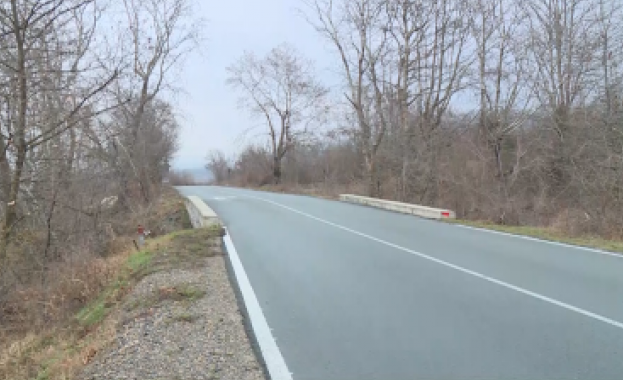 Главният път за граничен пункт Златарево свързва България с Република