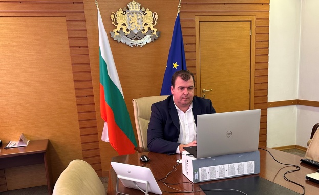 Приемът по авансовото плащане по украинската помощ ще започне съвсем