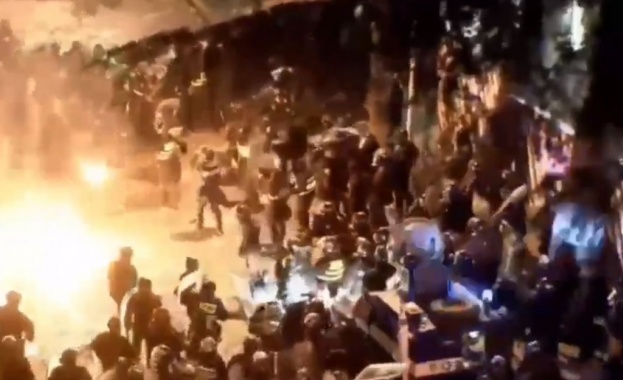 Сблъсъци и арести в столицата на Тбилиси До размириците се