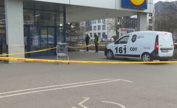 Обирът на инкасо автомобил във Враца: Откриха ли извършителите