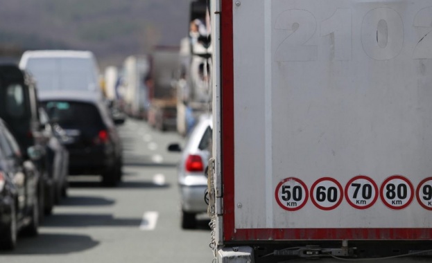 На няколко места в страната са въведени временни ограничения в