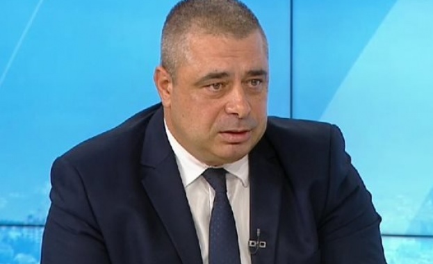 Около 100 км от тези участъци на които са извършени