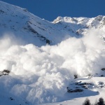 Има голяма лавинна опасност в планините