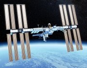 Четирима нови астронавти пристигнаха на Международната космическа станция, за да заменят евакуирания екипаж на НАСА