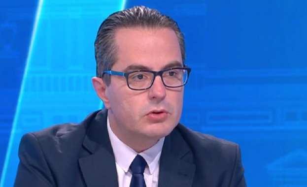 Вече имаме 450 000 подписа за референдум за отлагане на