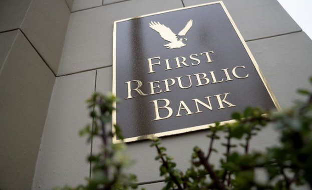 Fitch и S&P Global намалиха кредитния рейтинг на First Republic