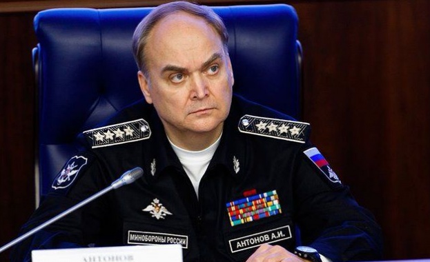 Анатолий Антонов: Байдън обижда руския народ с нападките си срещу Путин Анатолий Антонов: Байдън обижда руския народ с нападките си срещу Путин