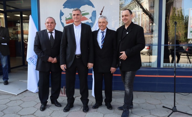 Много е важно да се промени отношението към хората с