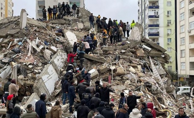 Една година от унищожителните земетресения в Турция