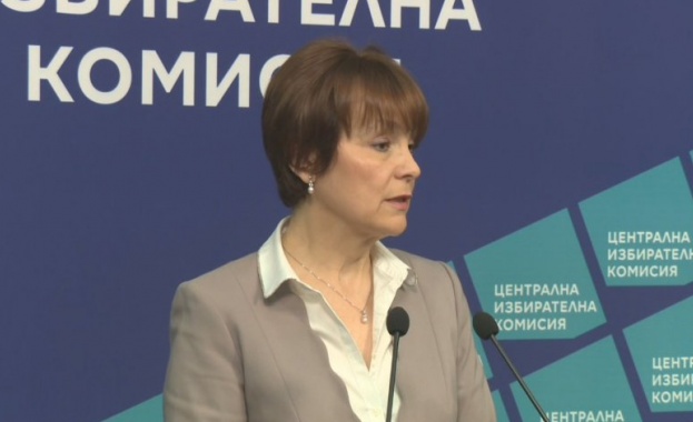 Няма опасност секциите в чужбина да не получат навреме машините