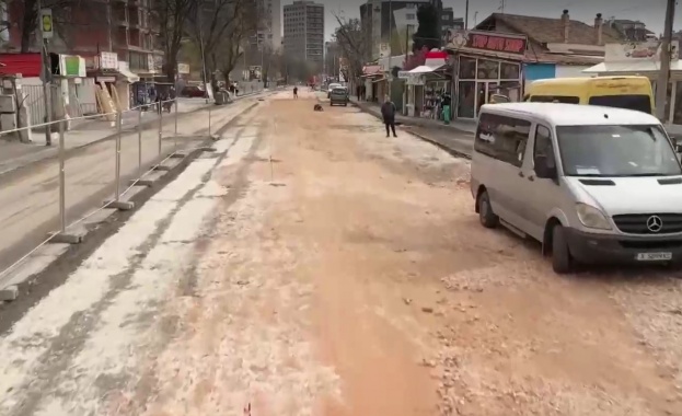 Напрежение в най голямата търговска зона на Пловдив Стотици търговски обекти