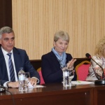 Стефан Янев : България може да бъде гласът на мира в НАТО и ЕС