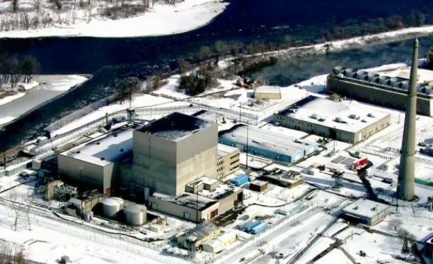 САЩ затварят АЕЦ заради изтичане на радиоактивна вода