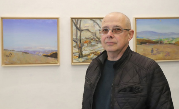 В галерия Астри се представя изложба на художника Антон Антонов