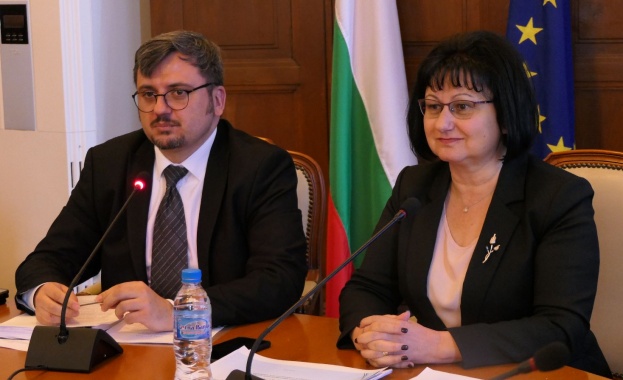 Бизнесът и администрацията трябва да работим за това учащите в