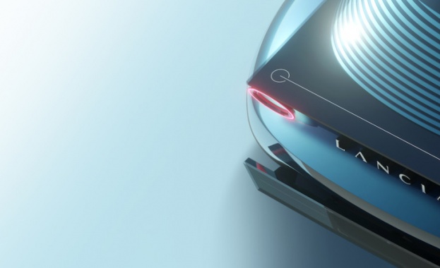 Изпълнителният директор на Lancia Лука Наполитано представи първите изображения на