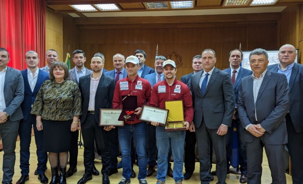 Най добрият български алпиец Алберт Попов получи престижното звание Почетен гражданин