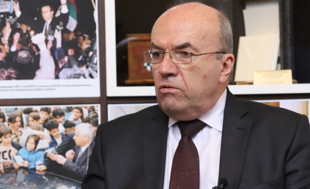 Гълъб Донев изпраща Николай Милков като посланик на България в НАТО