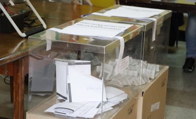 В област Сливен са обработени 100 от секционните протоколи съобщават