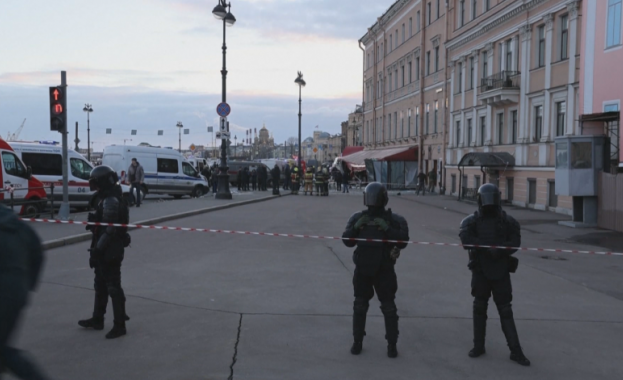 В Санкт Петербург е задържана млада жена която е заподозряна