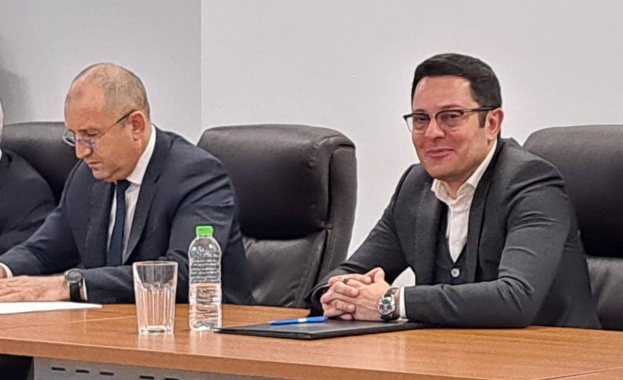 Министерството на иновациите и растежа с помощта на всички колеги