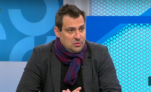 Суровият петрол тръгна надолу през последните дни Ако тенденцията се