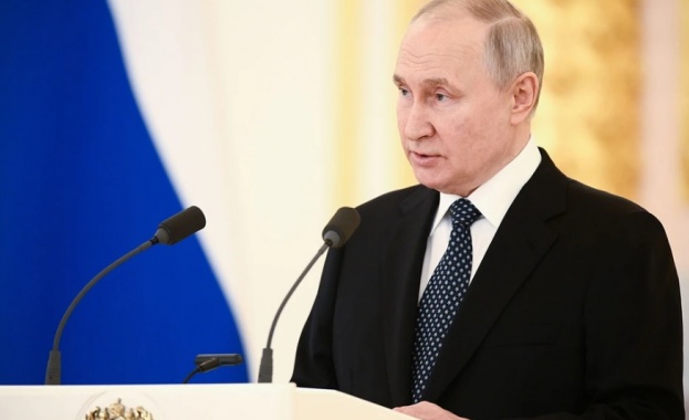 Руският президент Владимир Путин е посетил щаба на военното командване