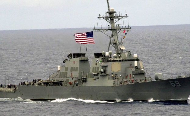 Американският ескадрен миноносец "Милиус" проведе операция в спорен район на Южнокитайско море