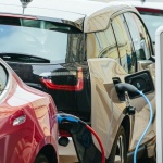 Предлагат субсидии за покупка на коли на ток